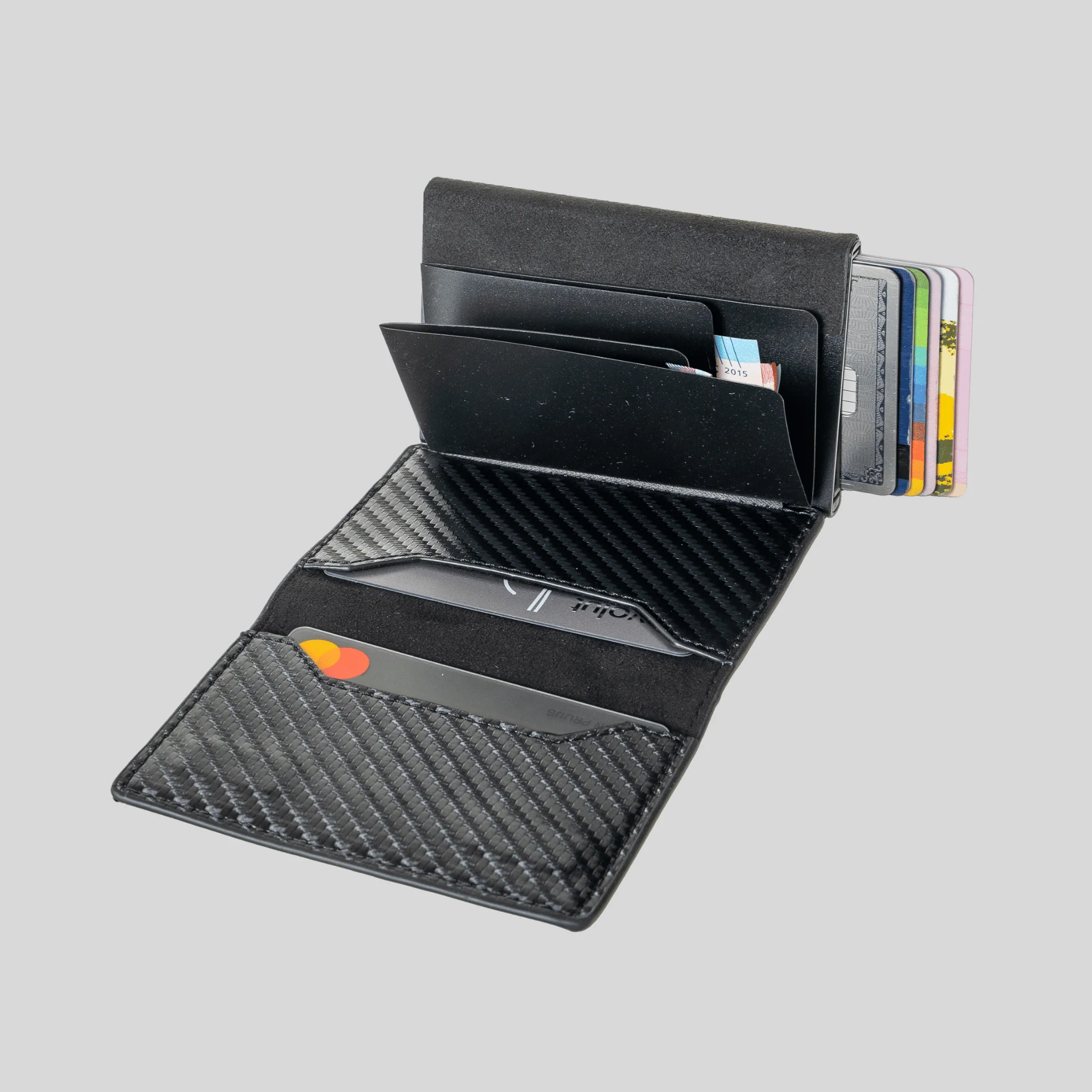 The Forge Carbon Wallet - Image 3